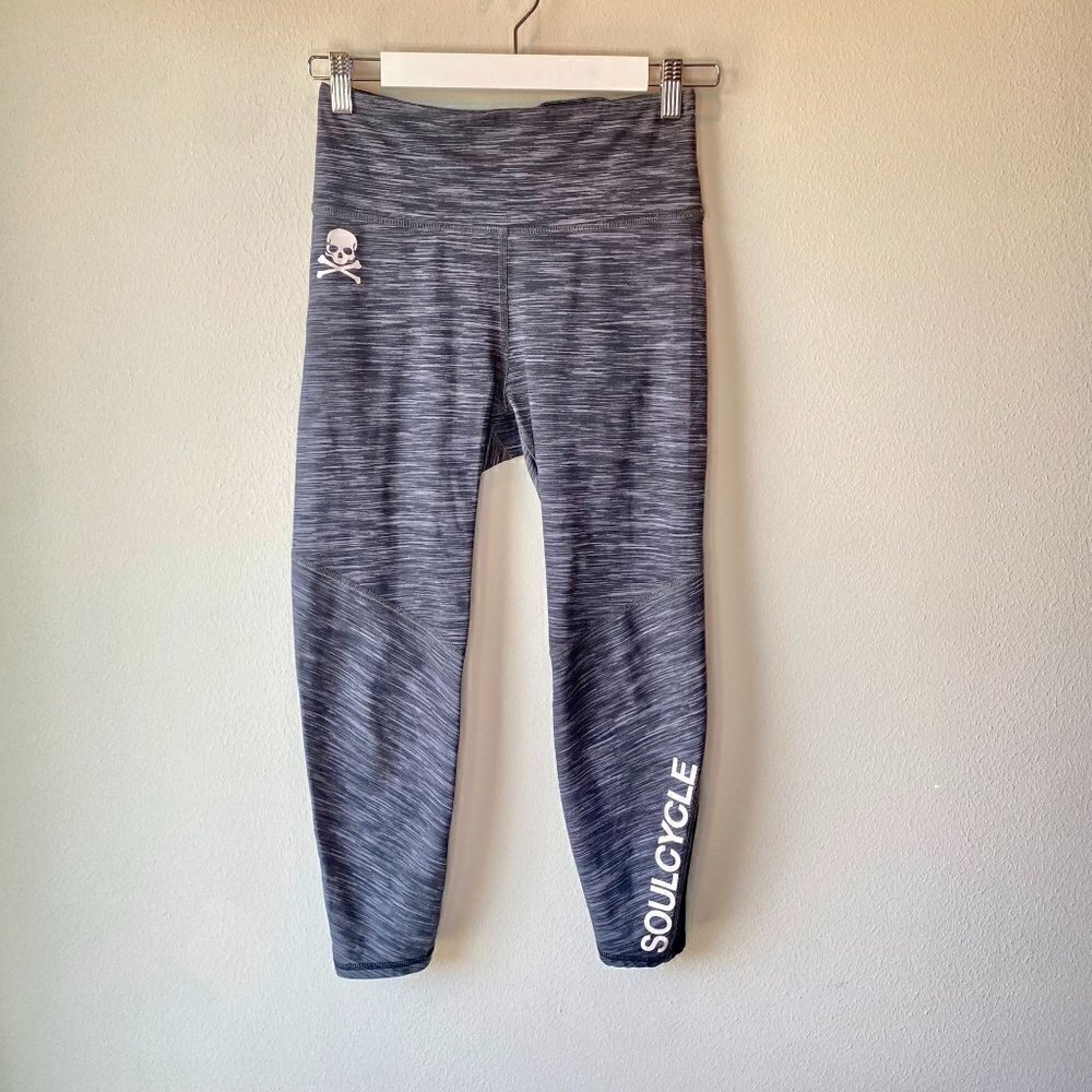 SoulCycle Heathered Gray Cropped Leggings M